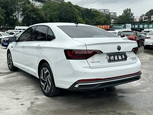 Volkswagen Sagitar 2023