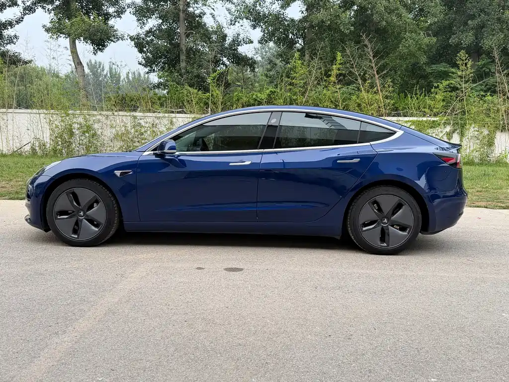 Tesla Model 3 2019 — фото 10