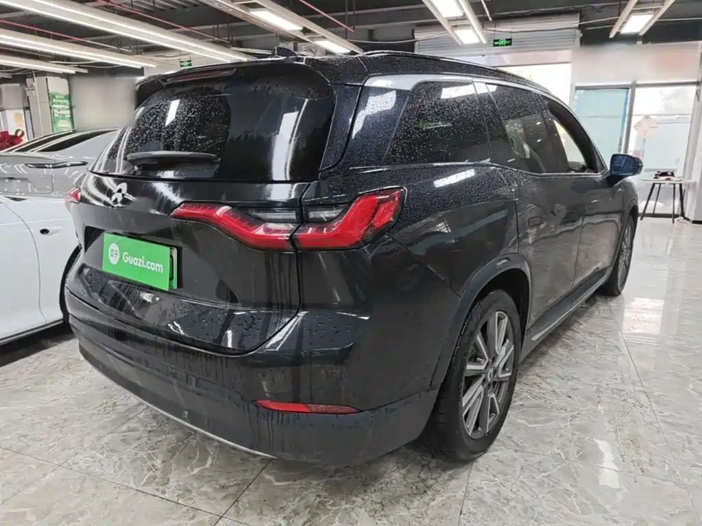 NIO ES8 2019