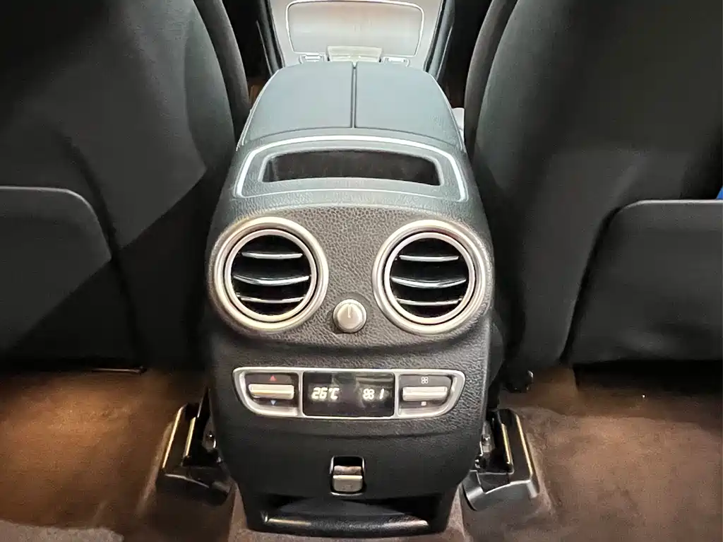 Mercedes-Benz GLC 2021 — фото 18