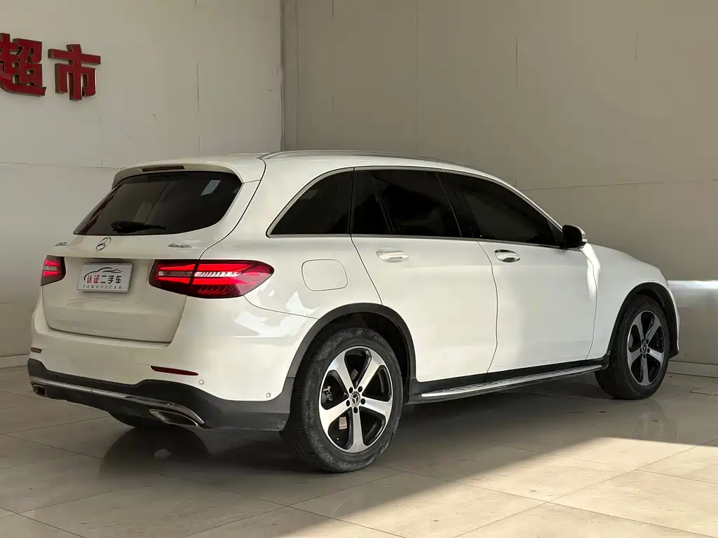 Mercedes-Benz GLC 2017 — фото 16