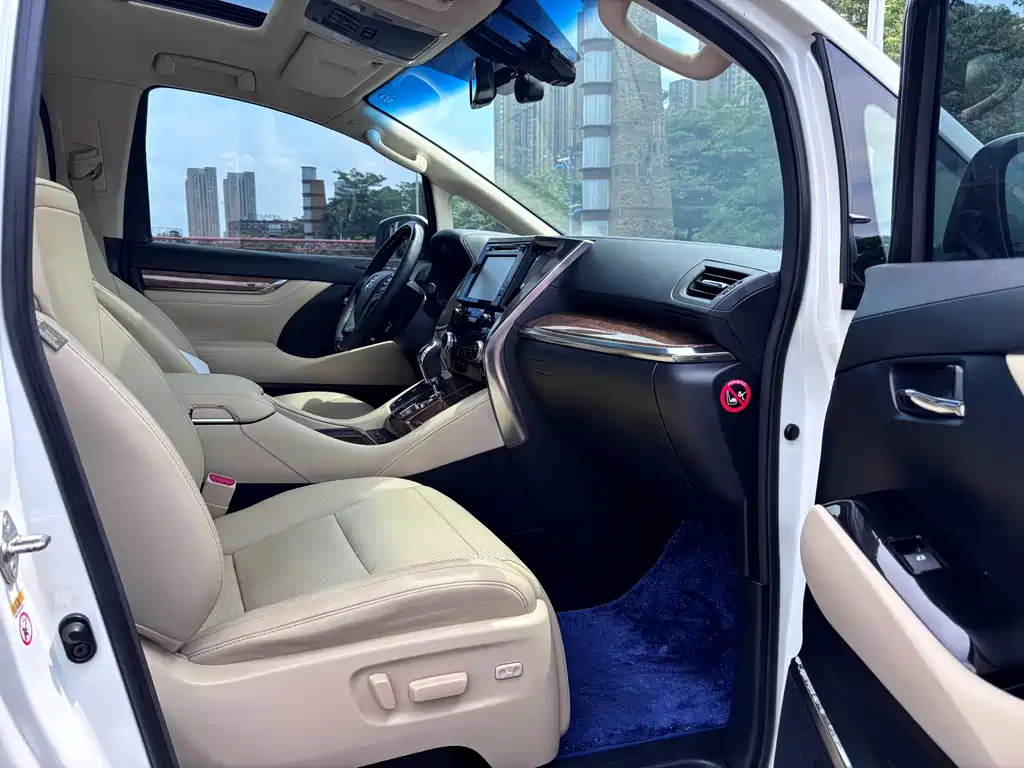 Toyota Alphard 2015 — фото 11