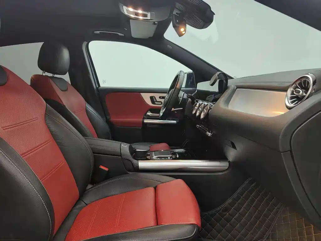 Mercedes-Benz GLA AMG 2021 — фото 14