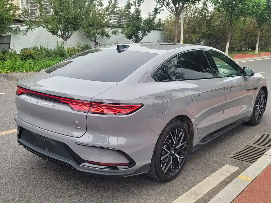 BYD Han 2025