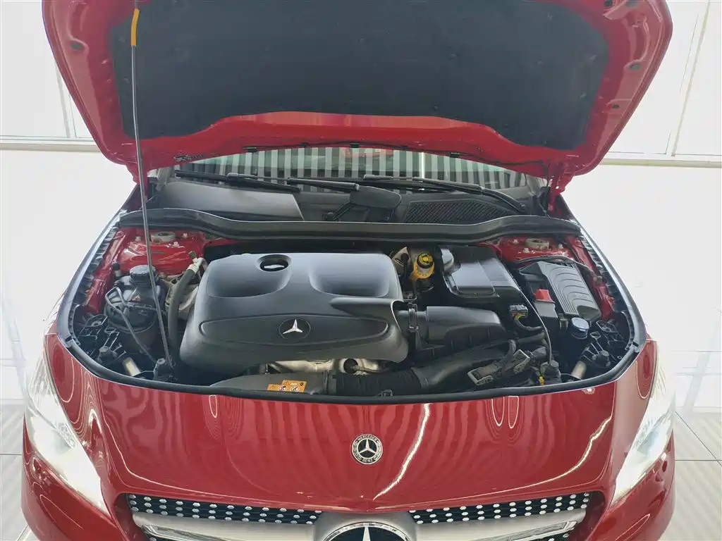 Mercedes-Benz CLA 2018 — фото 16