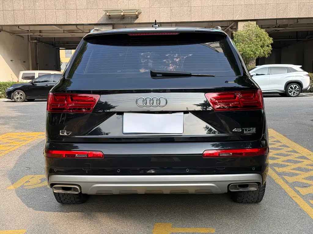 Audi Q7 2018 — фото 3