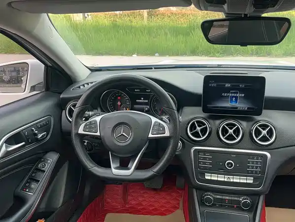 Mercedes-Benz GLA 2018