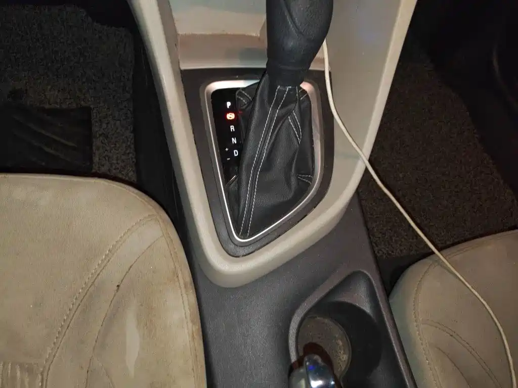 Buick Excelle GT 2015 — фото 10