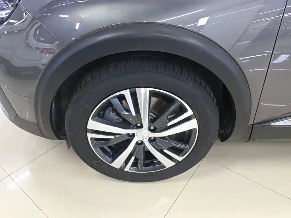 Peugeot 5008 2018 — фото 23