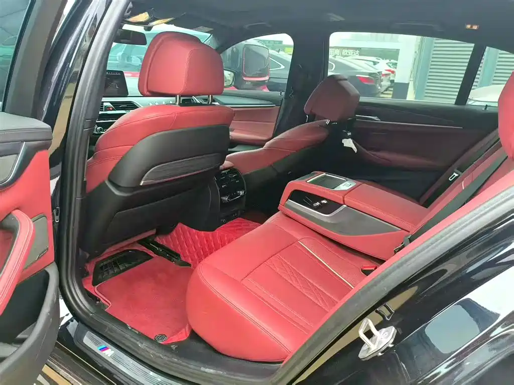 BMW 5 Series 2023