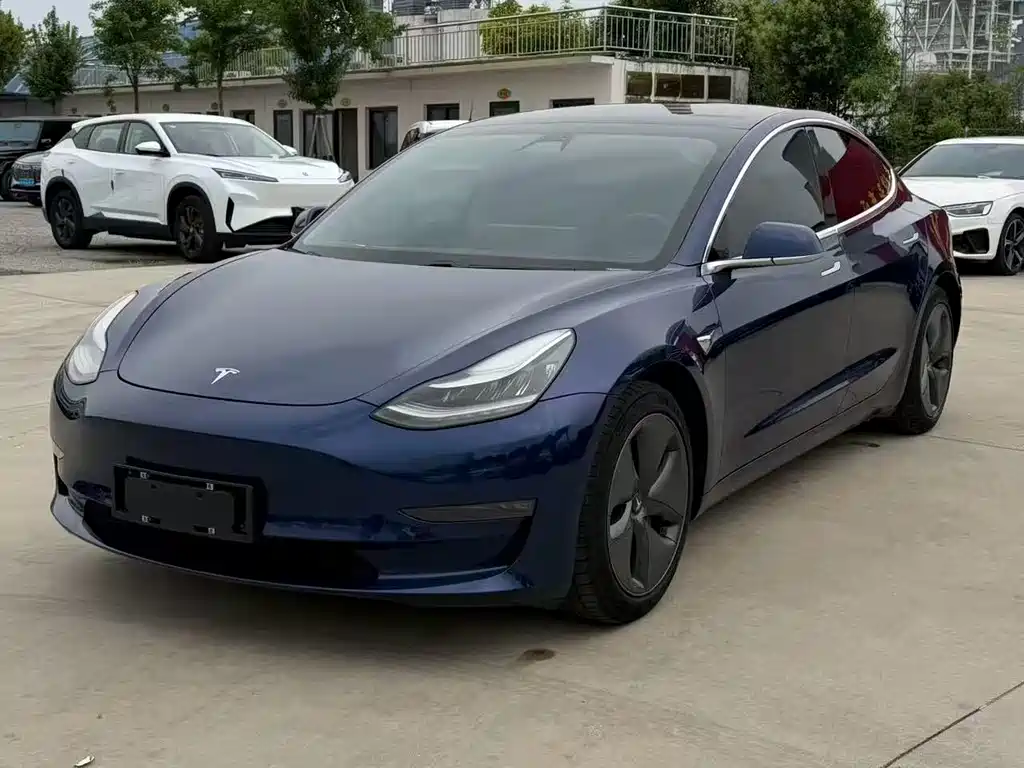 Tesla Model 3 2020 — фото 1