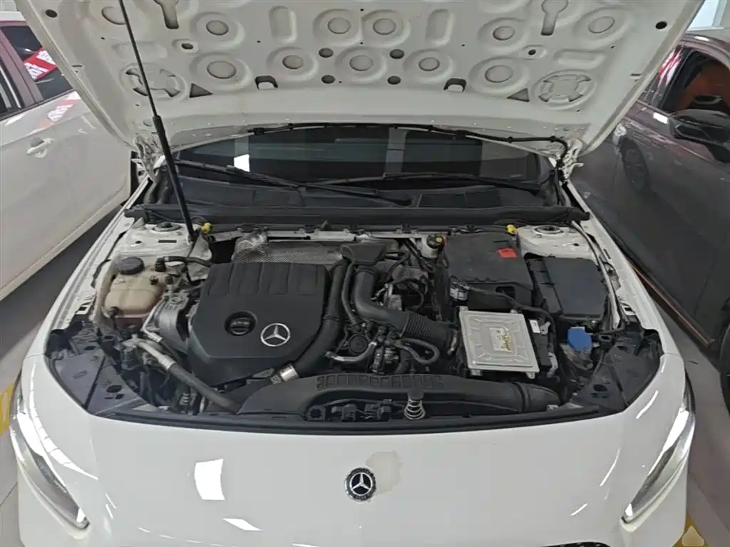 Mercedes-Benz A-Class 2019 — фото 20