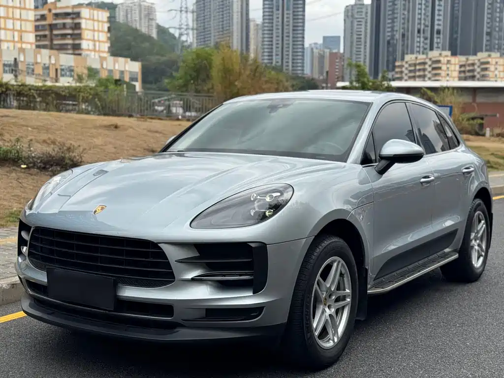 Porsche Macan 2020 — фото 1