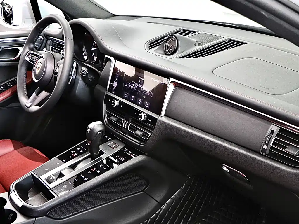 Porsche Macan 2023 — фото 15