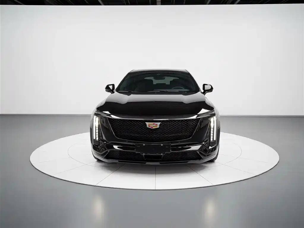 Cadillac XT5 2024 — фото 3