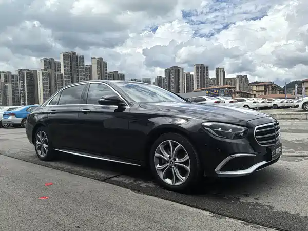Mercedes-Benz E-Class 2021