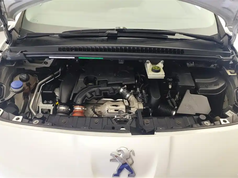 Peugeot 3008 2015 — фото 10