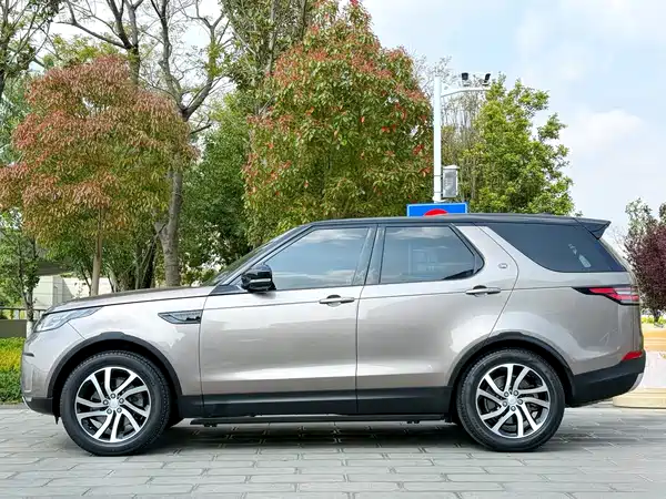 Land Rover Discovery 2017