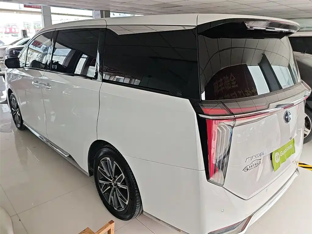 GAC Motor Trumpchi M8 2024 — фото 5