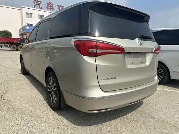 Buick GL8 2017