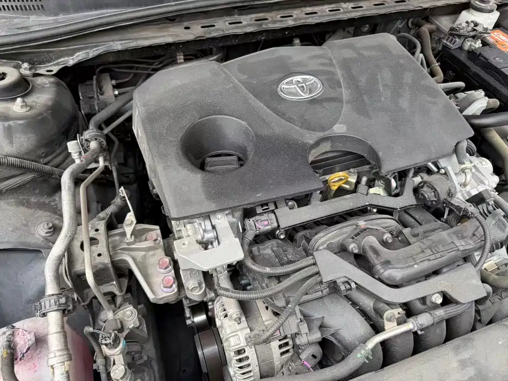 Toyota Camry 2022 — фото 17