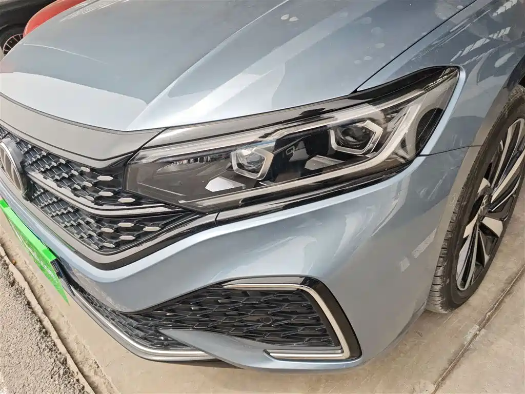 Volkswagen Passat 2021 — фото 24