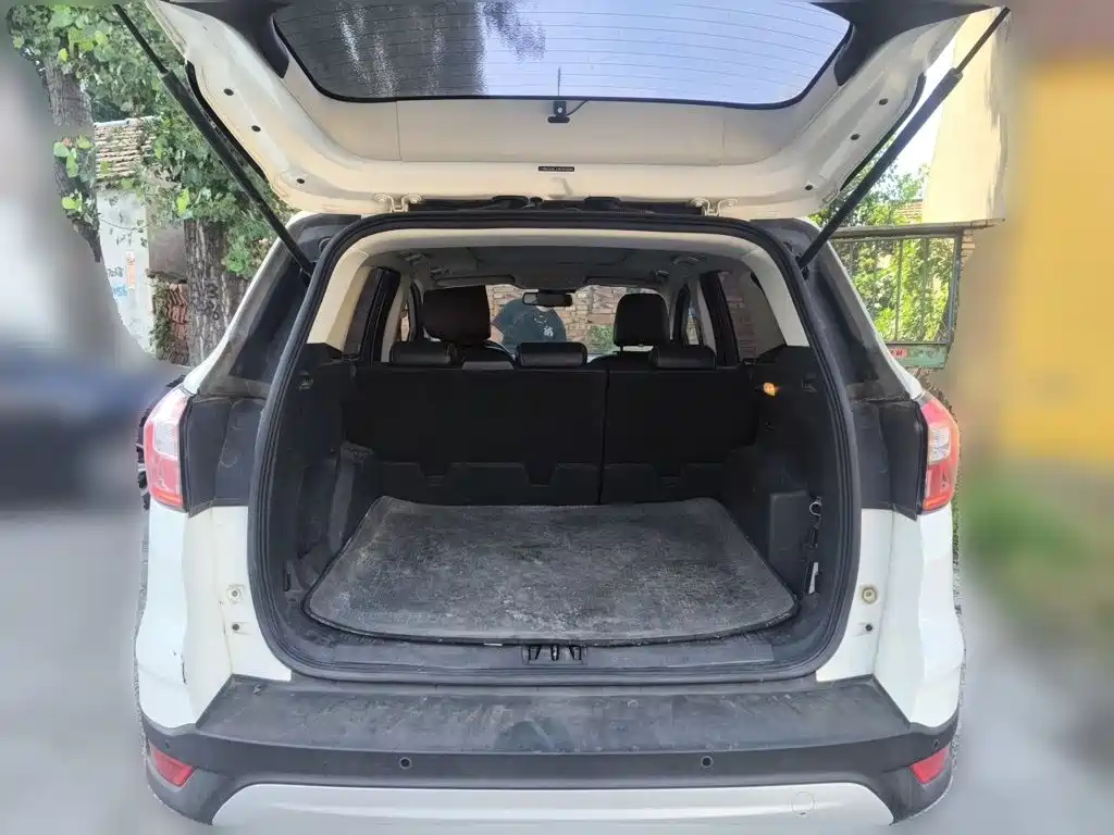 Ford Kuga 2017 — фото 20