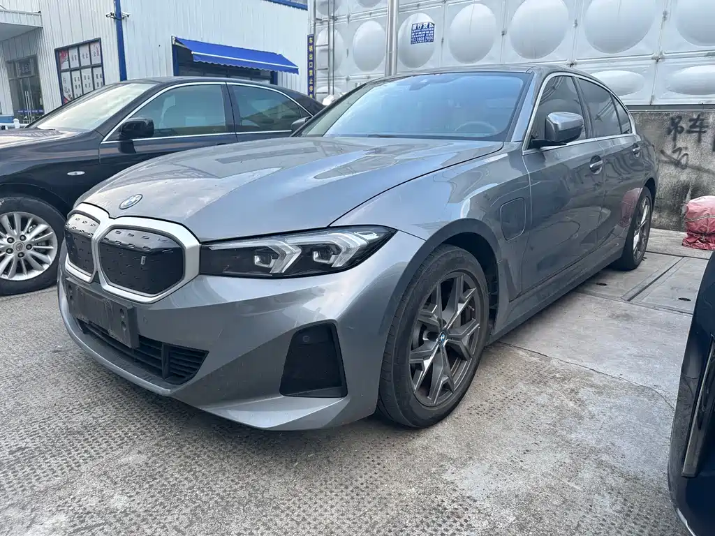 BMW i3 2023