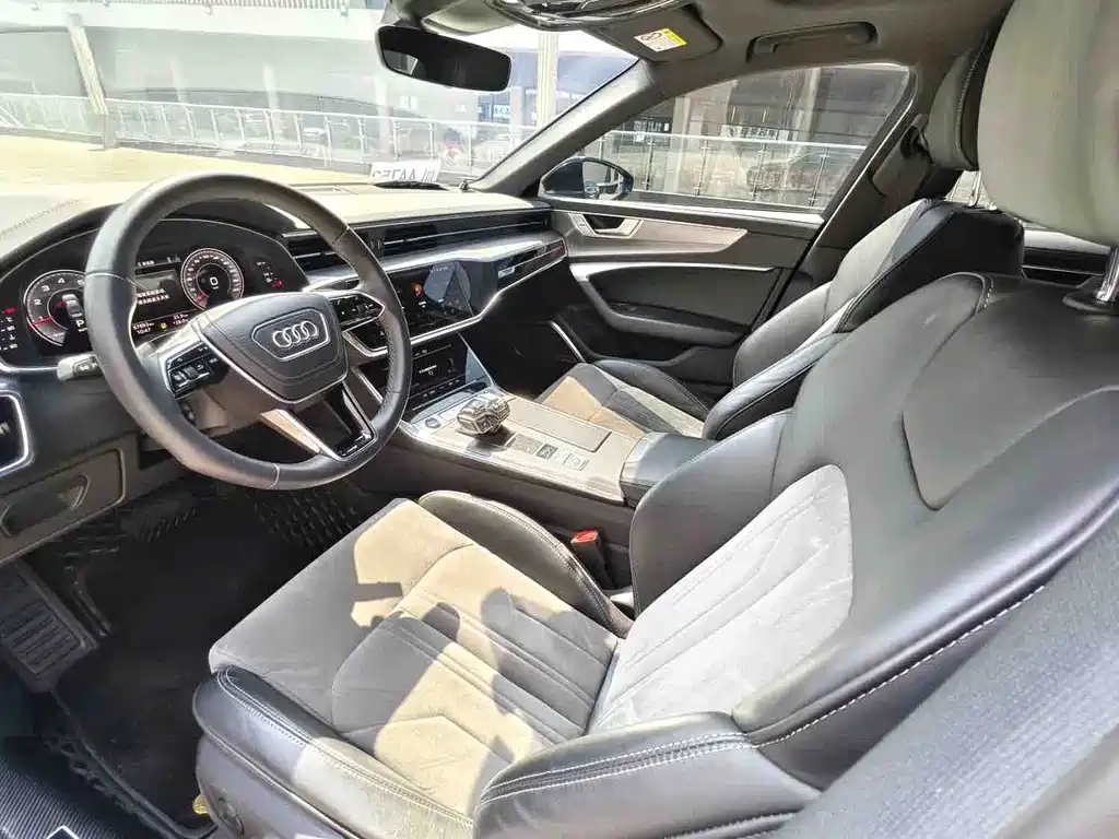Audi A6L 2023