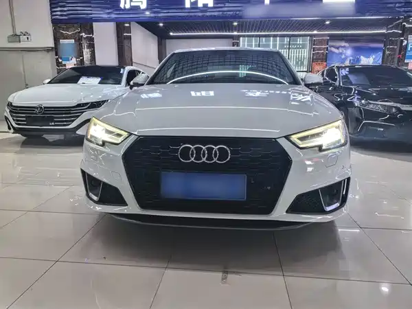Audi A4L 2018
