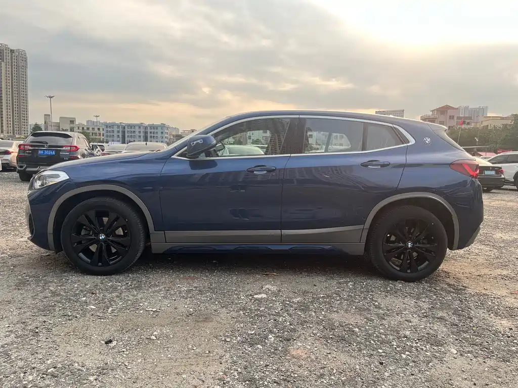 BMW X2 2022 — фото 4