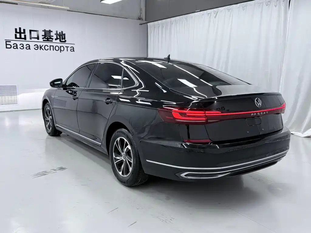 Volkswagen Passat 2023