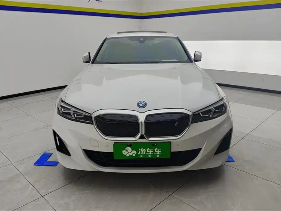 BMW i3 2024