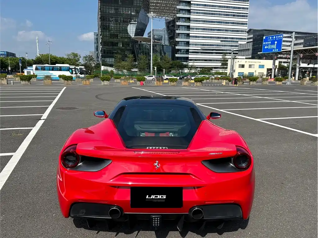 Ferrari 488 2017 — фото 7