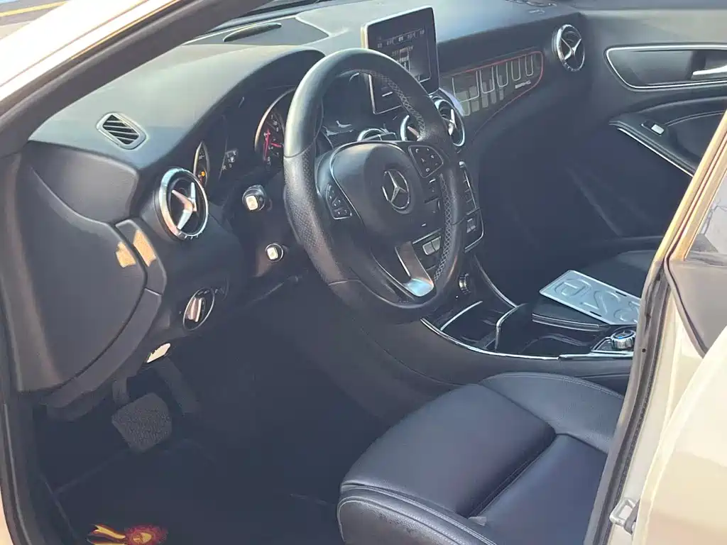 Mercedes-Benz CLA 2017 — фото 4