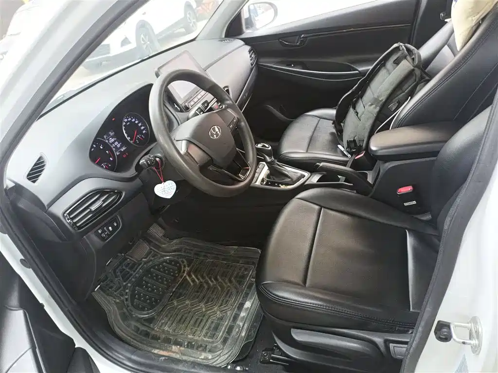 Hyundai Elantra 2019 — фото 15