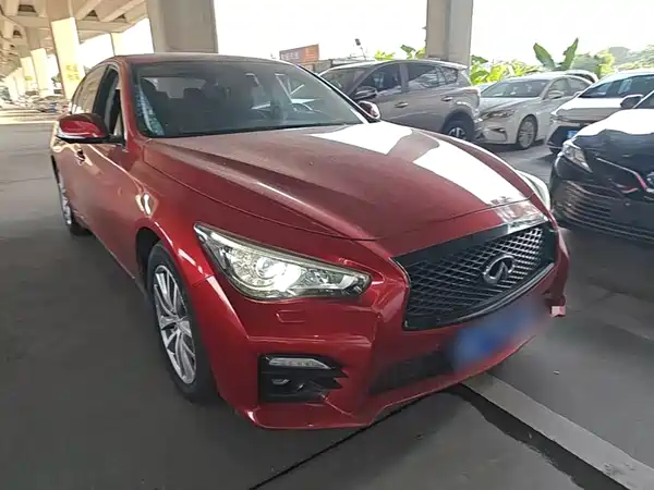 Infiniti Q50L 2015