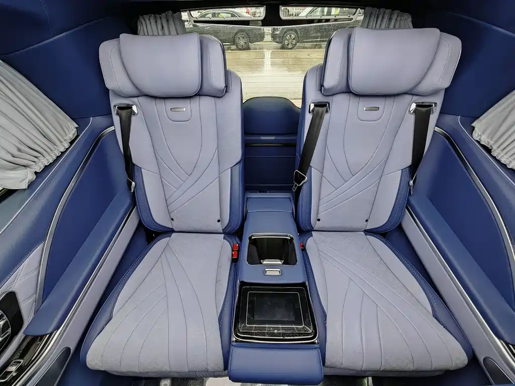 Mercedes-Benz V-Class 2026 — фото 14
