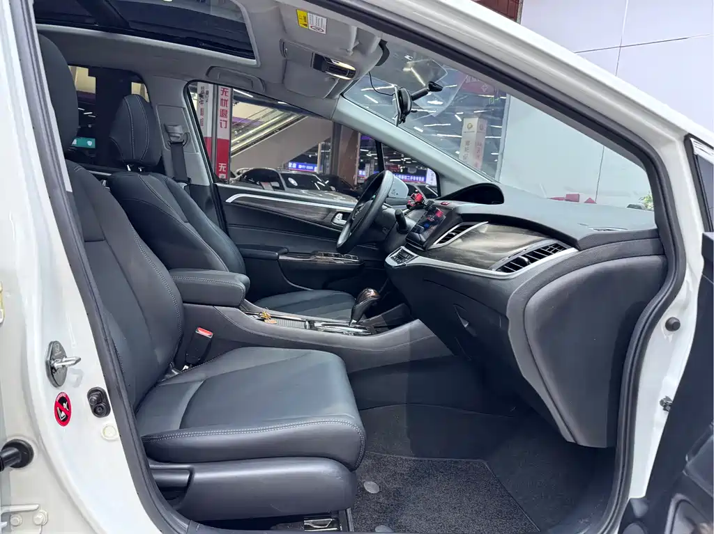 Honda Jade 2019 — фото 16