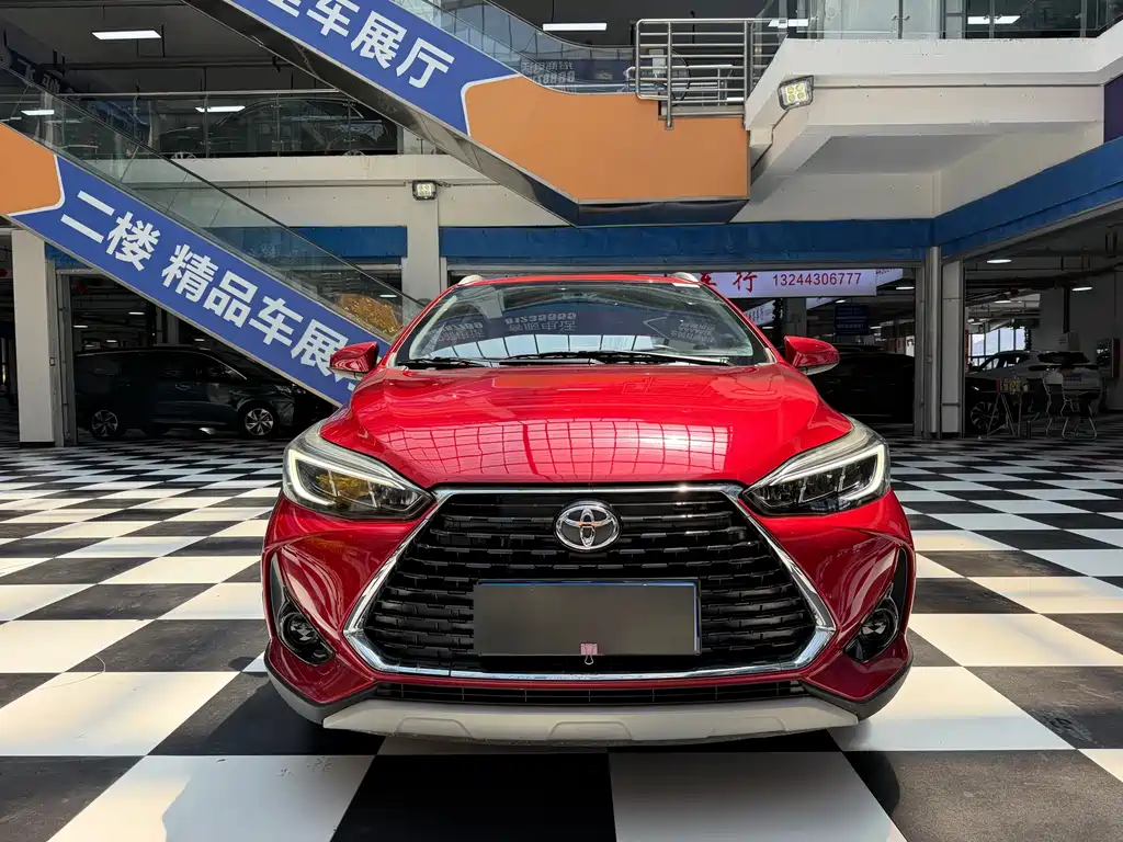 Toyota Yaris L 2023