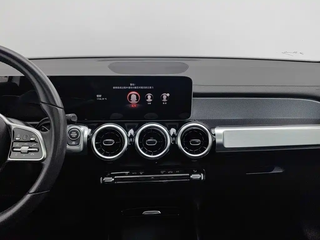 Mercedes-Benz GLB 2020 — фото 12
