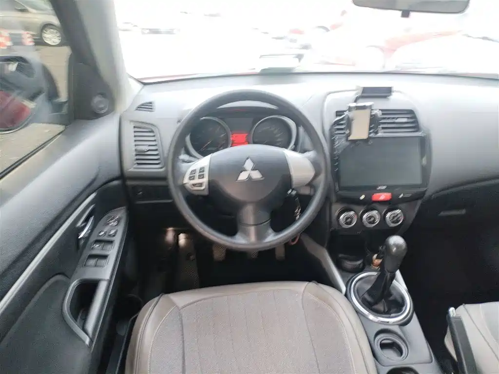 Mitsubishi ASX 2015 — фото 7