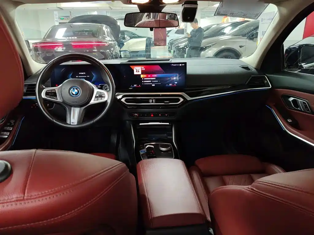 BMW i3 2022 — фото 10