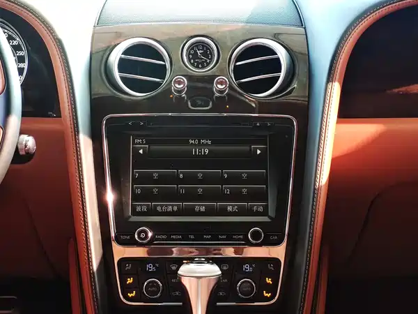 Bentley Flying Spur 2015