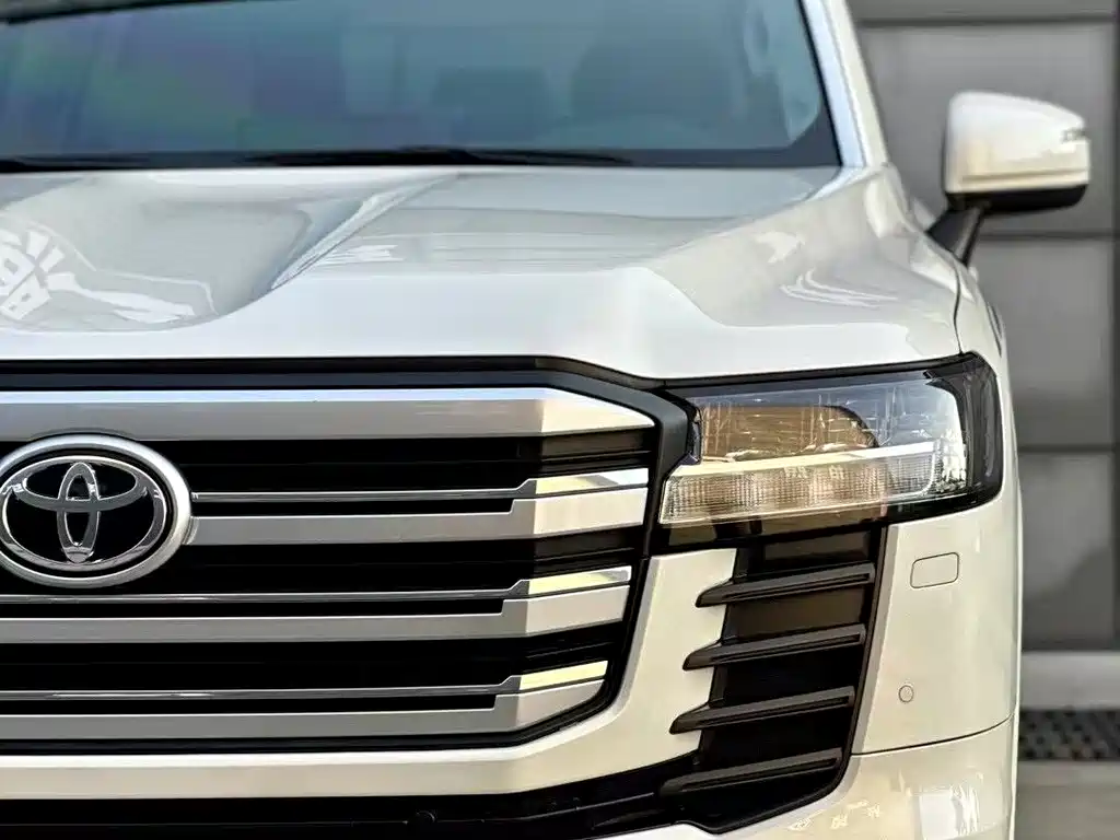 Toyota Land Cruiser 2024 — фото 10