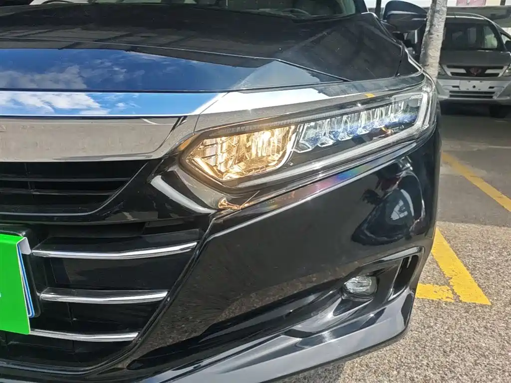 Honda Accord 2022 — фото 24