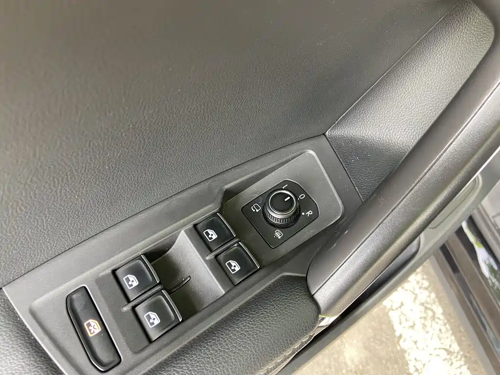 Volkswagen Tiguan L 2021 — фото 10