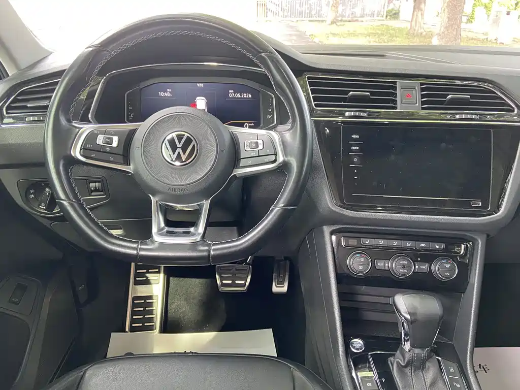 Volkswagen Tiguan L 2021 — фото 11