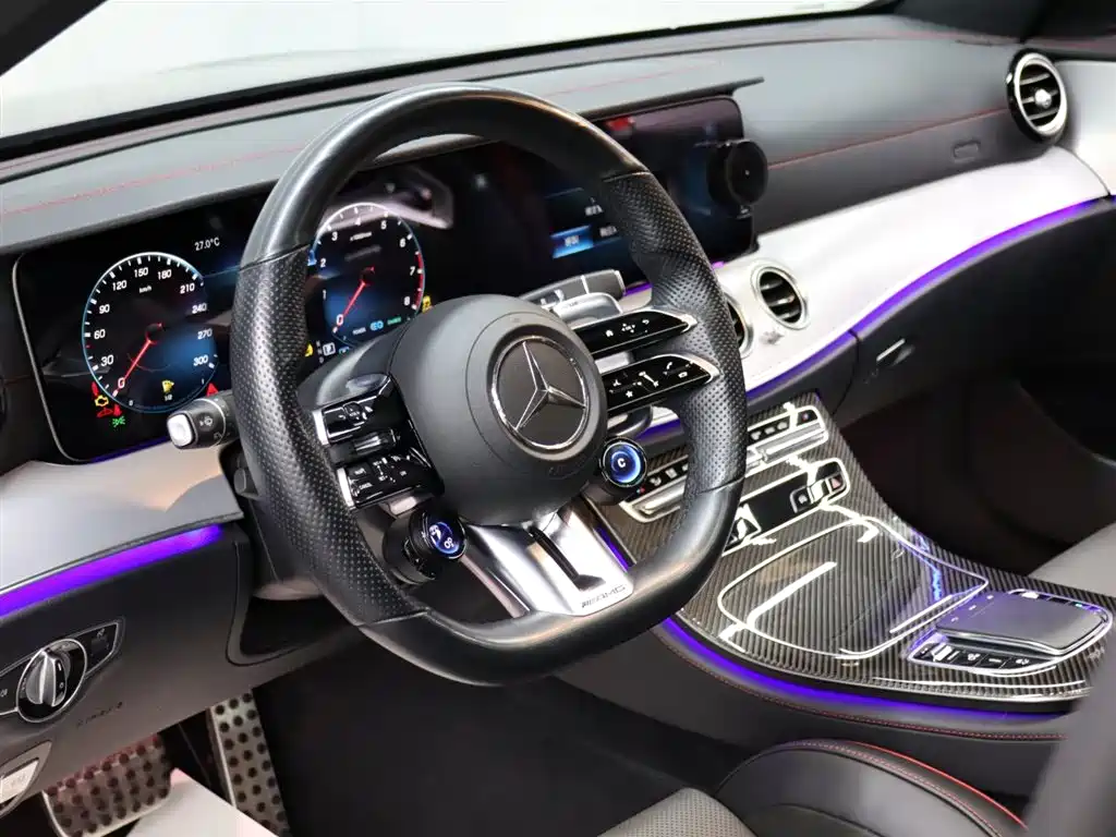 Mercedes-Benz E-Class AMG 2022 — фото 8