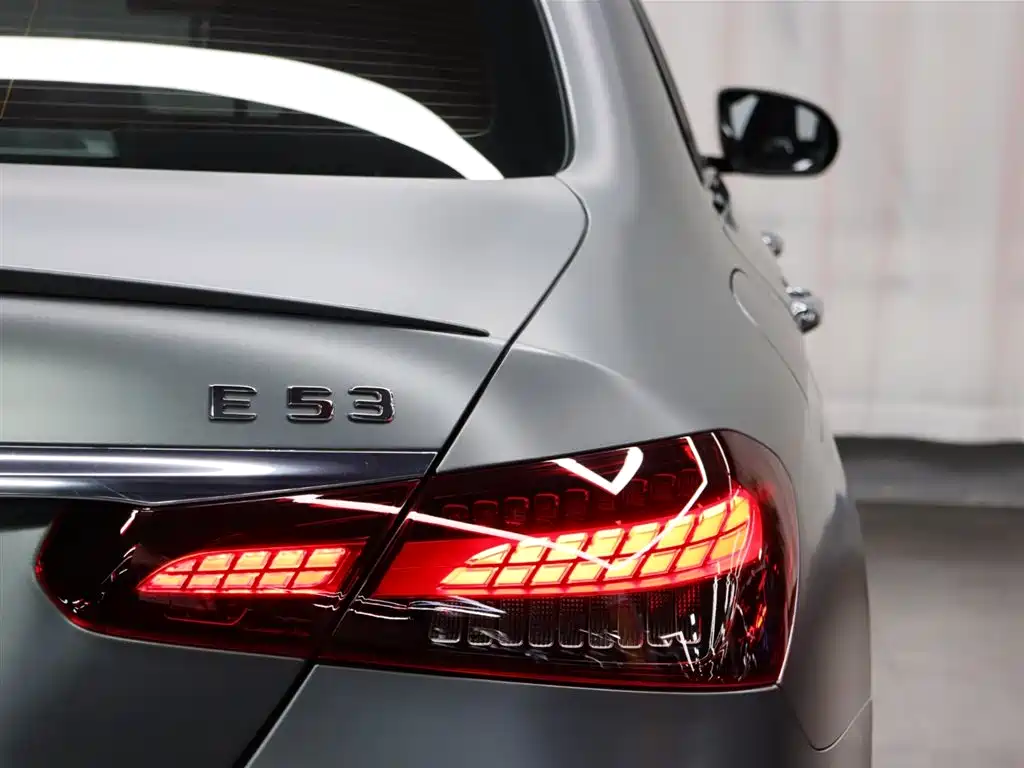 Mercedes-Benz E-Class AMG 2022 — фото 26